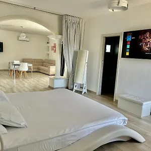 - La Bella Maison d'hôtes